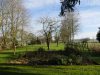 Ein Zuhause für die ganze Familie: Wohnhaus mit parkähnlichem Garten mit einer Allee und Teichen - Naturidyll