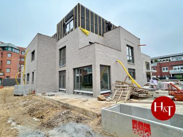 Exklusiv ausgestatteter Neubau mit KfW-40 Standard mitten in Brinkum!, 28816 Stuhr, Etagenwohnung