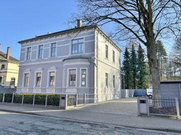 Hochwertig sanierte Wohnung in historischer Kaufmannsvilla!, 27749 Delmenhorst, Etagenwohnung