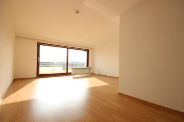 Großzügige 3 Zimmer-Wohnung, 2 Balkone, Fahrstuhl, Tiefgaragenplatz, Stadtmitte Verden, 27283 Verden (Aller), Etagenwohnung